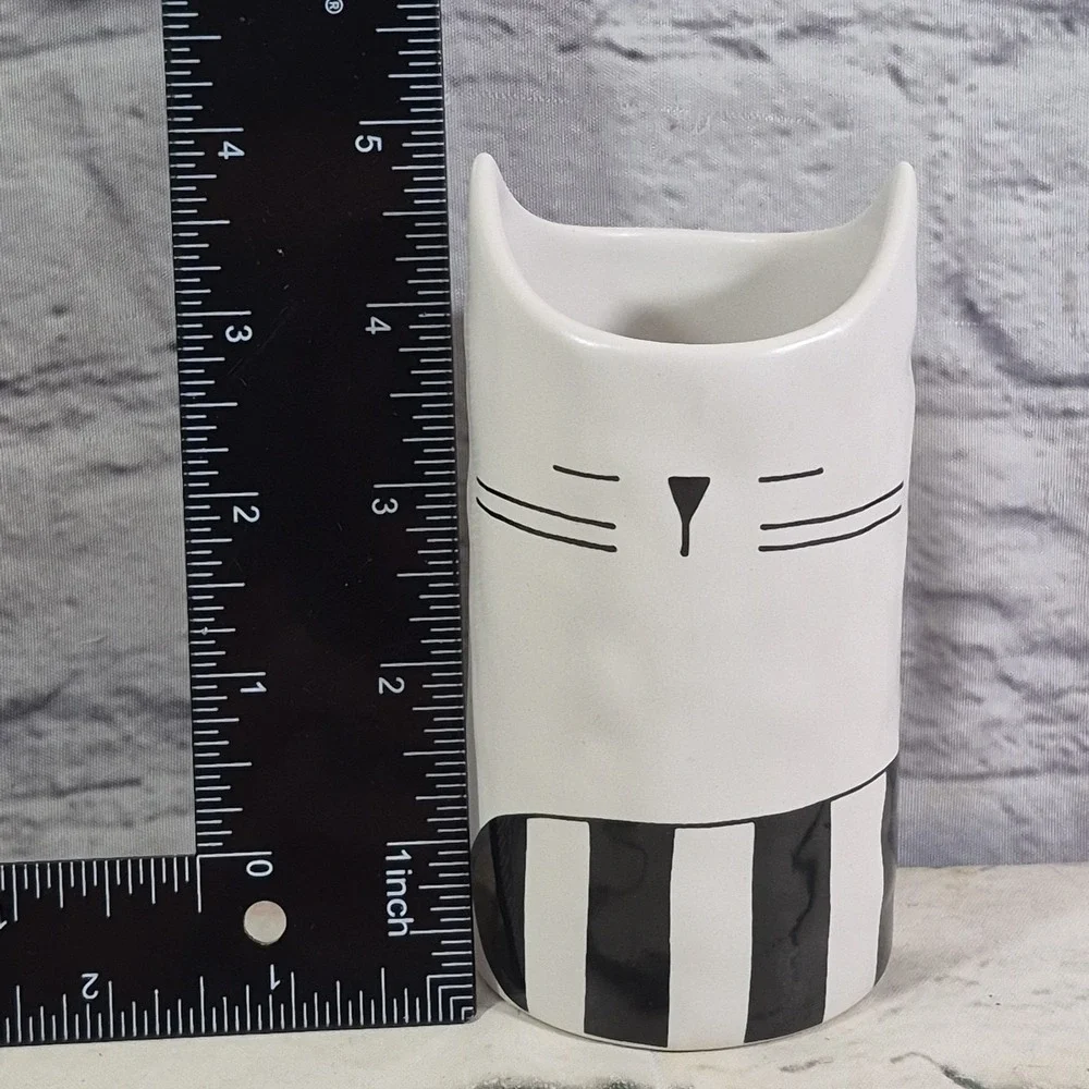 IKEA Fatalig Cat Vase Pencil Holder Black Off-White Contemporary Stoneware Decor
